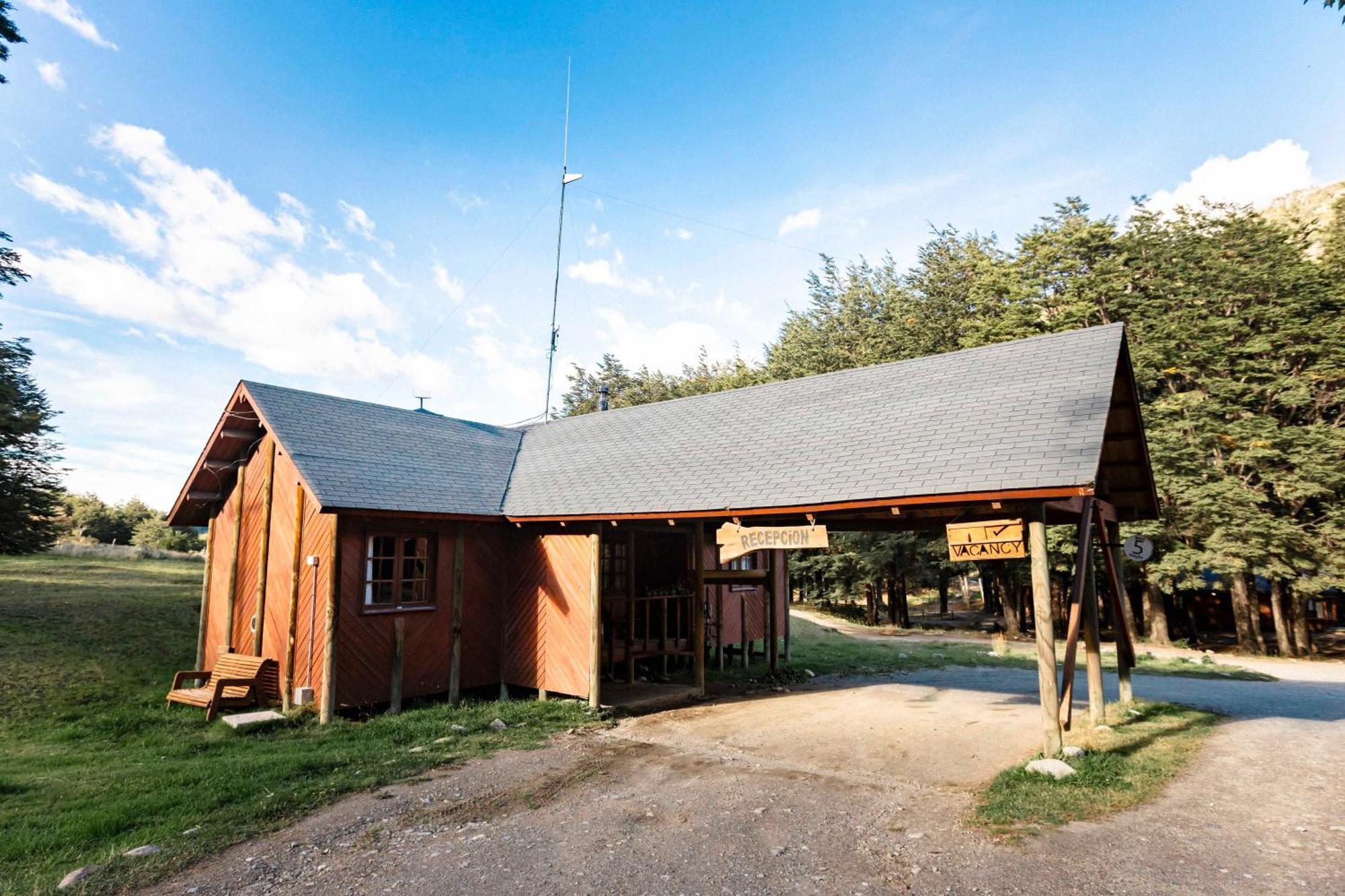 Green Baker Lodge Puerto Bertrand ภายนอก รูปภาพ